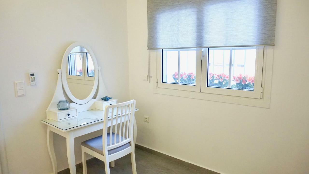 Cycladic Style Apt In Athens Atenas Exterior foto
